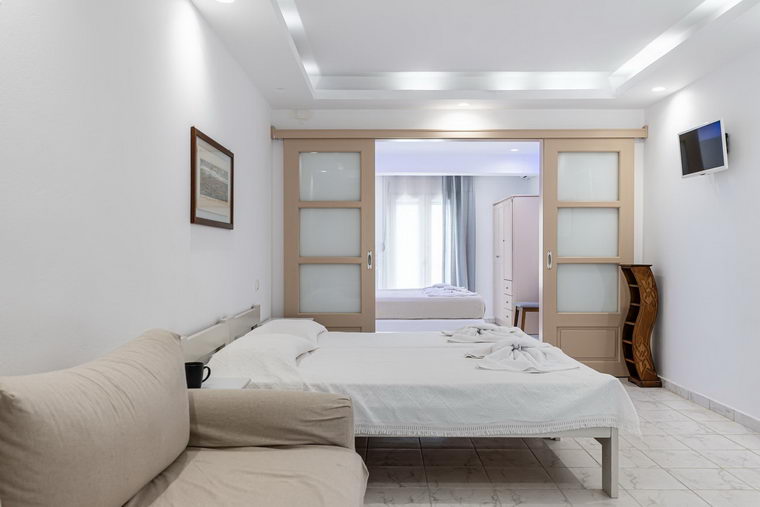 Ground floor apartments for 5 or 6